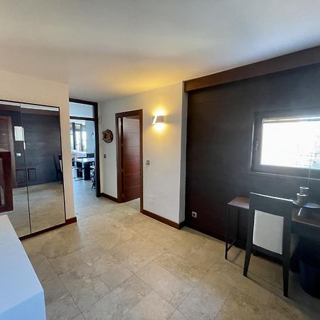 Exclusive Beachfront Apartment Torremolinos - Pool - Paddle - Tenis - Wifi - Central Aircon エクステリア 写真
