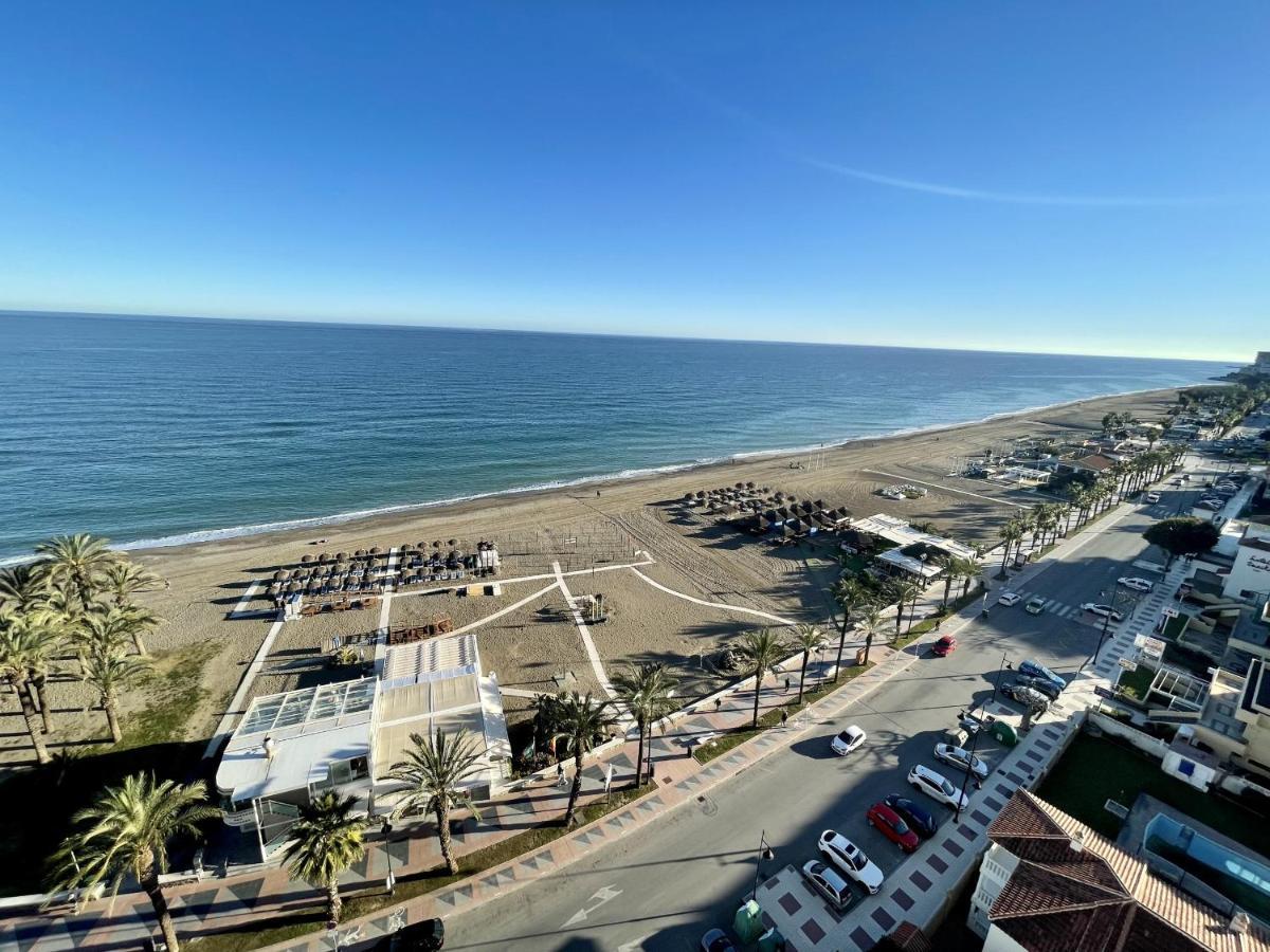 Exclusive Beachfront Apartment Torremolinos - Pool - Paddle - Tenis - Wifi - Central Aircon エクステリア 写真