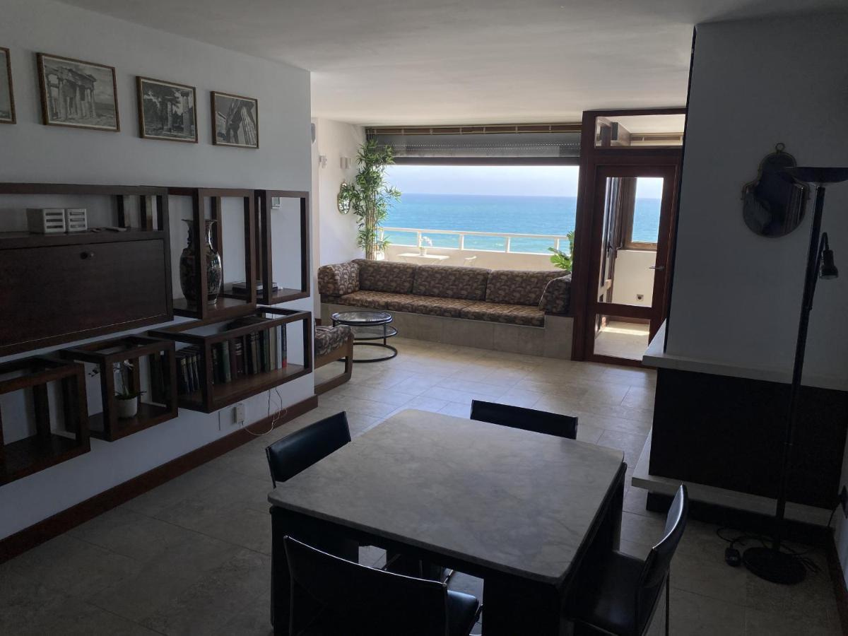 Exclusive Beachfront Apartment Torremolinos - Pool - Paddle - Tenis - Wifi - Central Aircon エクステリア 写真