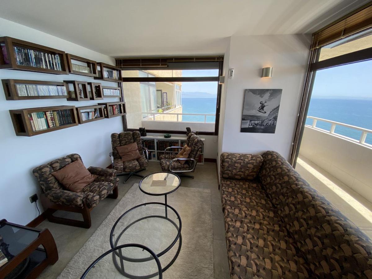 Exclusive Beachfront Apartment Torremolinos - Pool - Paddle - Tenis - Wifi - Central Aircon エクステリア 写真
